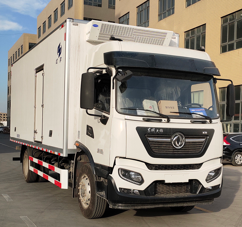 Установленная на автофургон холодильная установка HT-1080